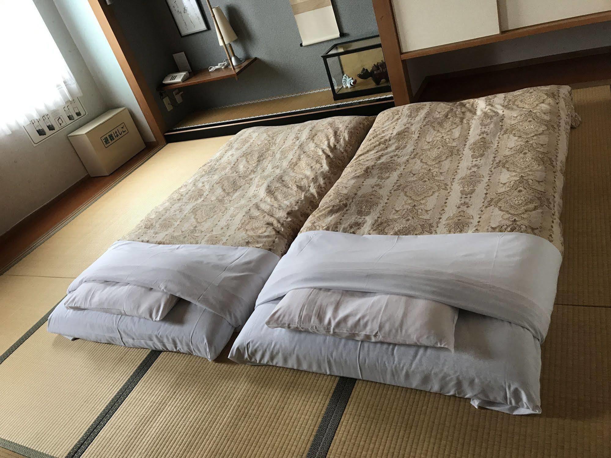האקודאטה Hotel Heart Inn מראה חיצוני תמונה